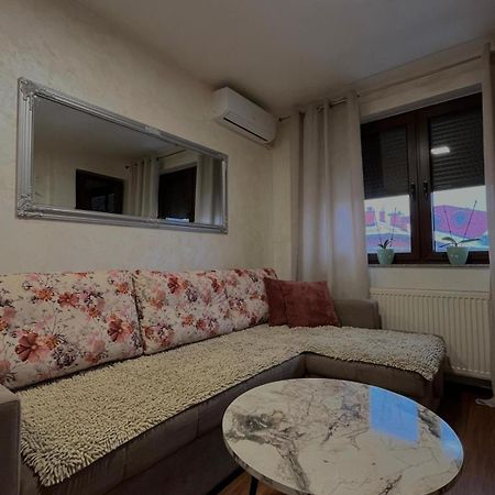 Apartman Basic Doboj Ngoại thất bức ảnh
