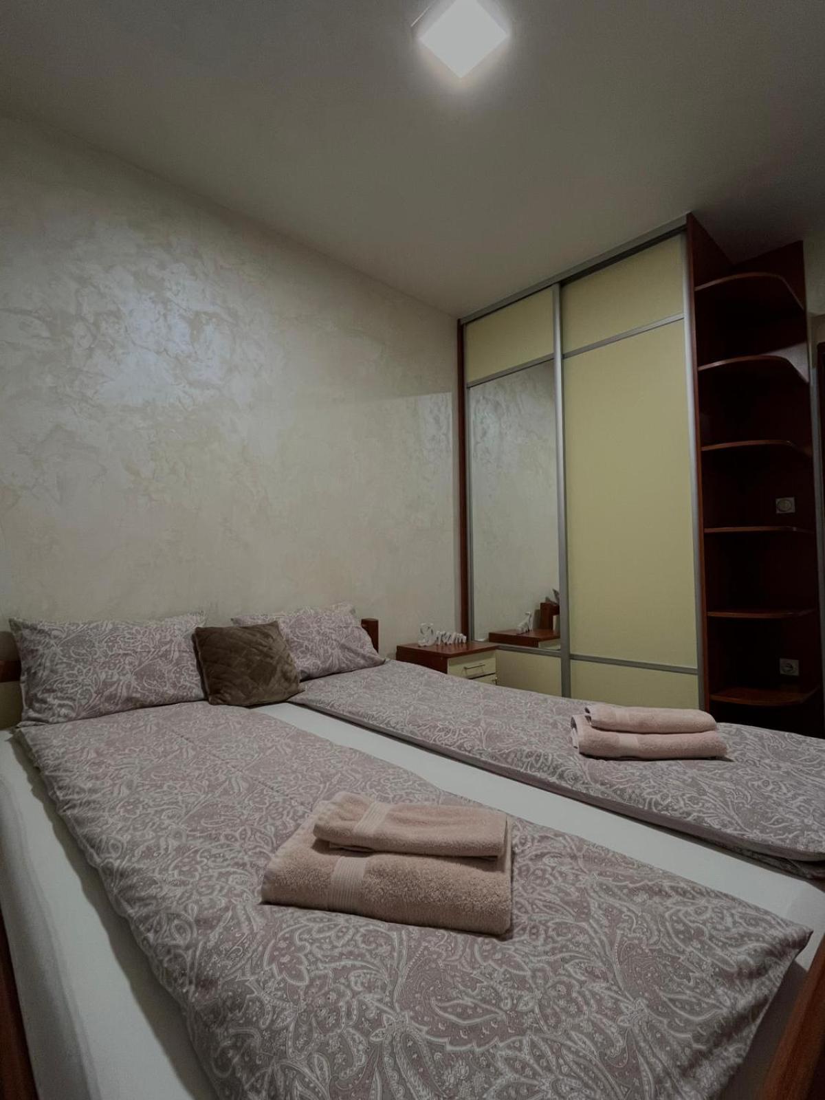 Apartman Basic Doboj Ngoại thất bức ảnh